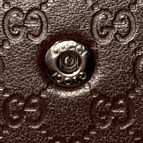 Gucci Sunglass Case - Picture 5 of 5